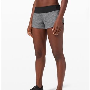 Lululemon 2.5” Speed up short